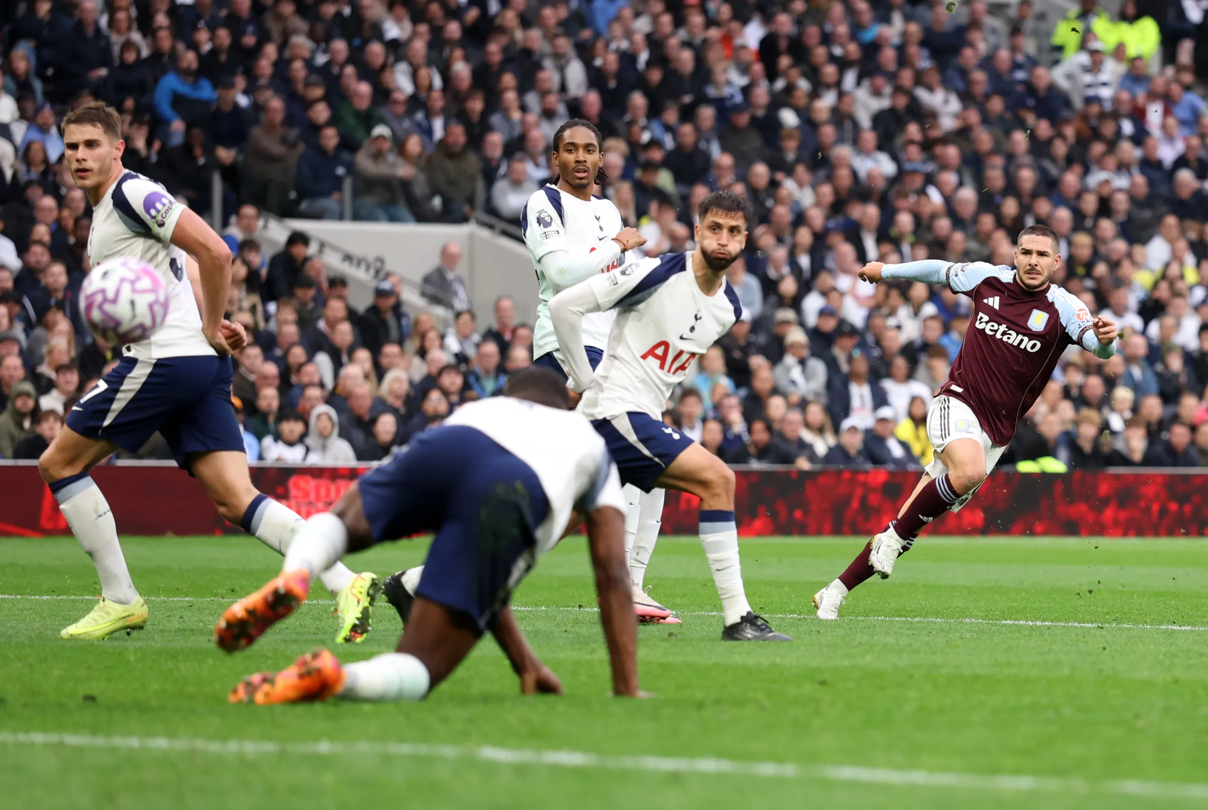 Villa Comeback Sinks Spurs